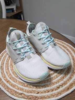 KURU Atom Womans 9.5 White Ice Blue Plantar Fasciitis Arch Support